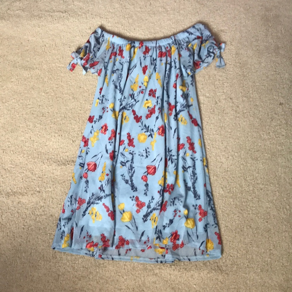Flowy off the shoulder floral dress